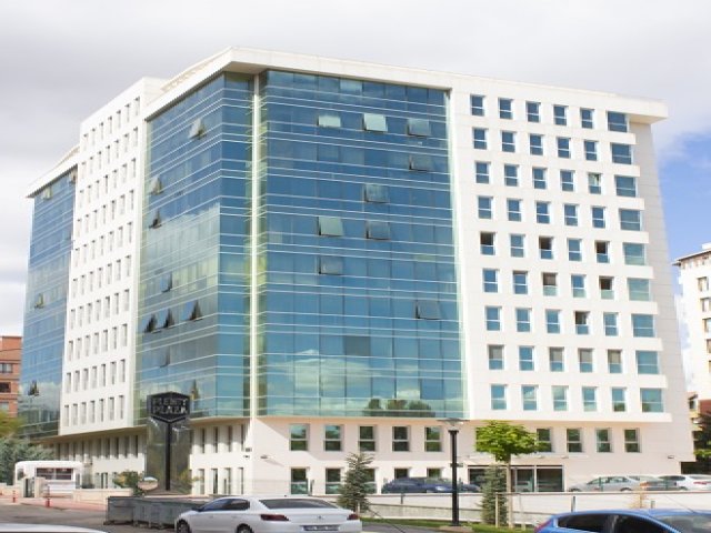Plenty Business Plaza